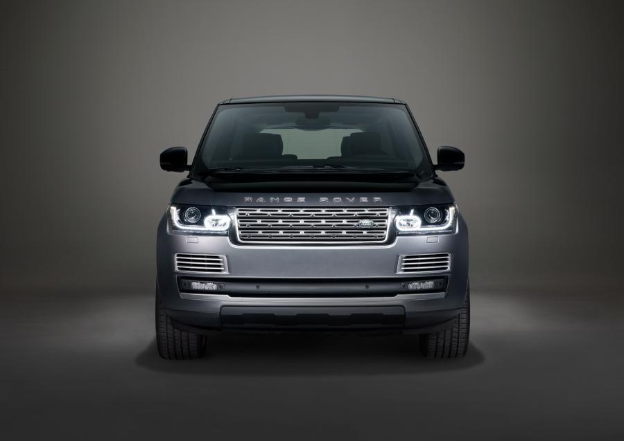  Land Rover Range Rover SVAutobiography LWB 2015 года  (фото 7 из 24)